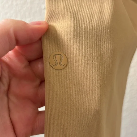 Lululemon On the Fly Jogger 25" *Luxtreme - Picture 6 of 8